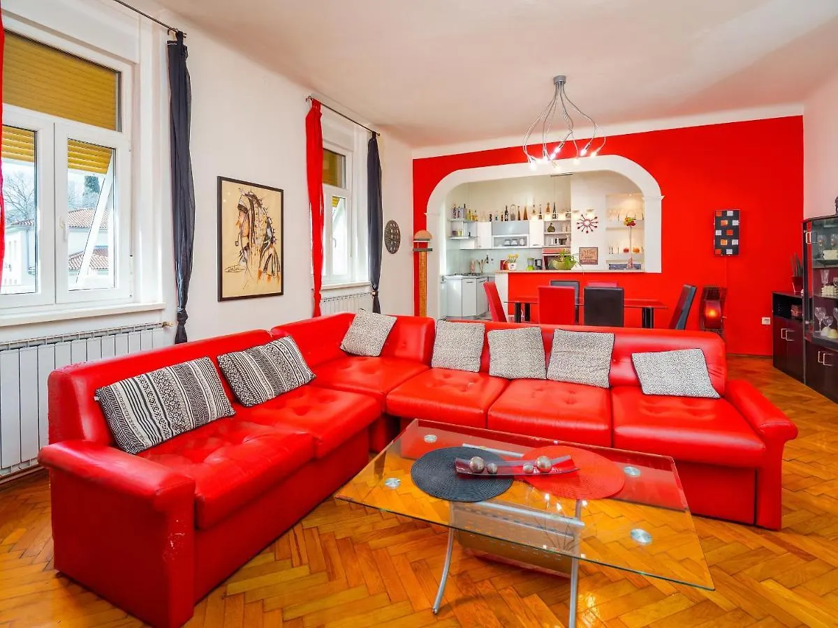 Grand Apartment In Strict Center Of Rijeka Kroatië